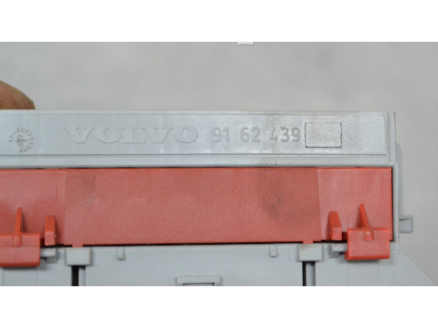 Блок предохранителей Volvo S60