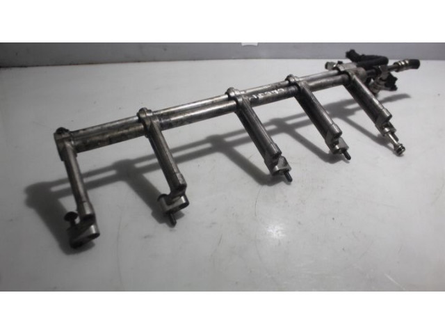 Топливная рампа Volkswagen Phaeton для двигателя AJS