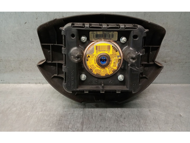 Подушка безопасности водителя 8200823307D, 8200823307   Dacia Sandero