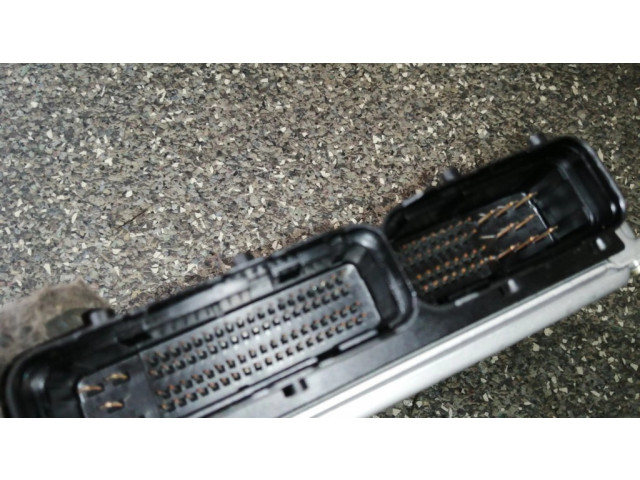 Řídící jednotka 46801303, 0281010741 Alfa Romeo 156 2004