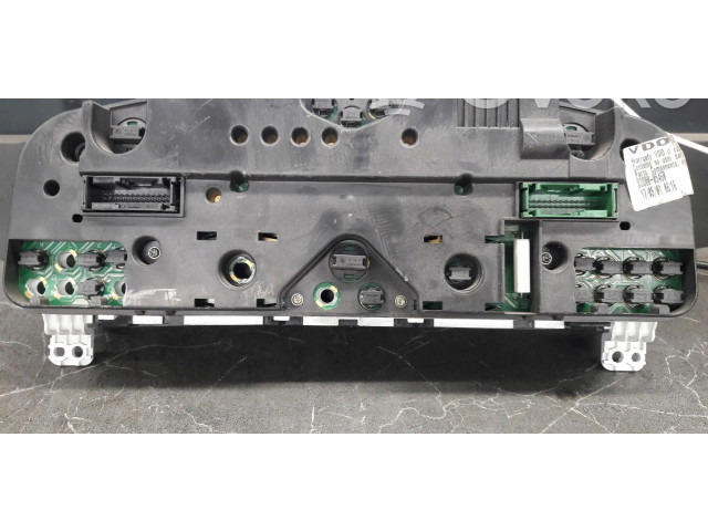 Přístrojová deska Toyota Avensis T220 1999 88458017