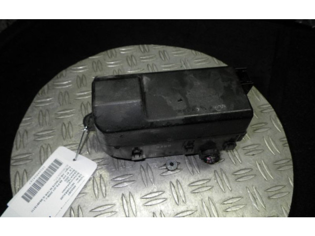 Блок предохранителей Daihatsu Sirion