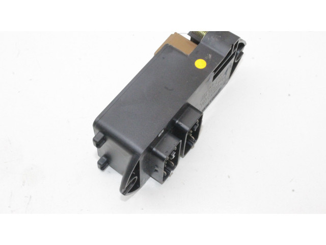 Блок предохранителей LJA2800BE Jaguar XK8 - XKR