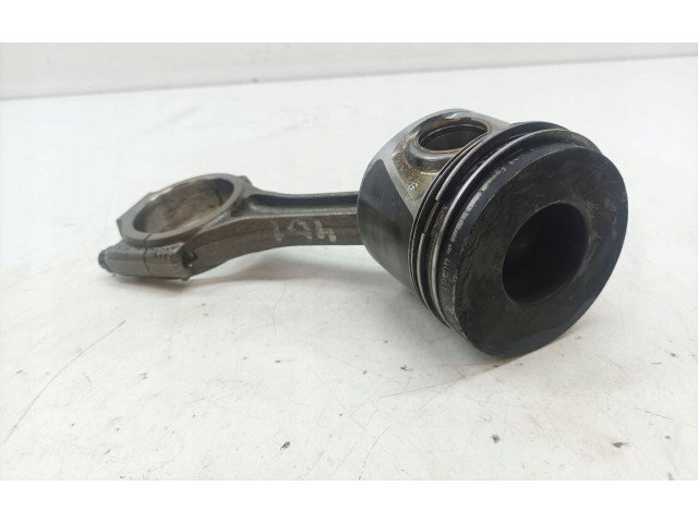  Поршень с шатуном  TDI  Audi A3 S3 8P  