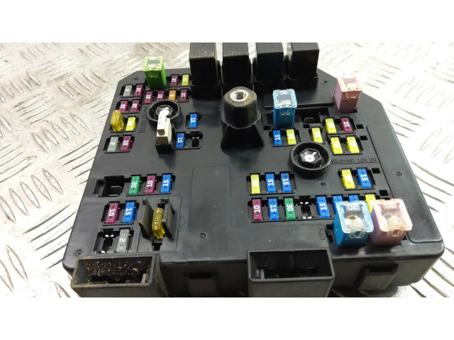 Блок предохранителей 95903657   Chevrolet Captiva    