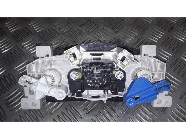 Блок управления климат-контролем N106279B   Renault Sandero II