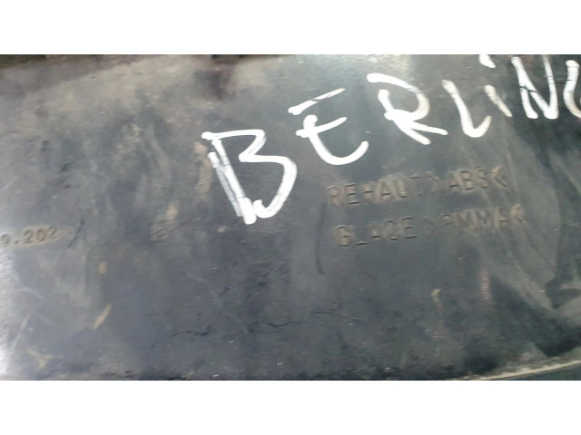 Přístrojová deska Citroen Berlingo 2002