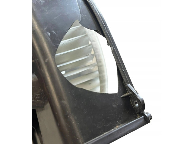 Вентилятор печки    6Q1819015J, Y1551   Audi A1