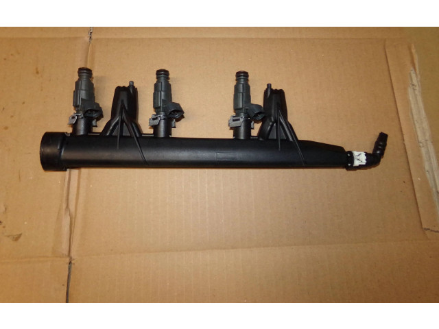 Топливная рампа 9676020480   Peugeot 2008 I   для двигателя HMZ