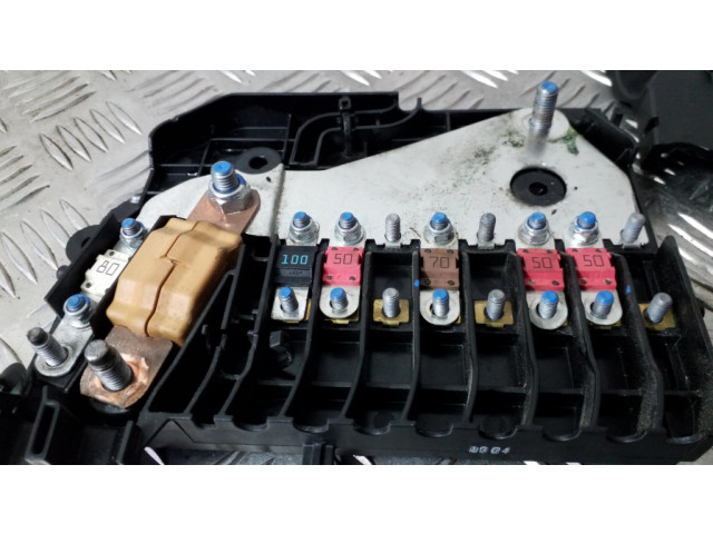 Блок предохранителей AV6T14A067BC   Ford Focus    