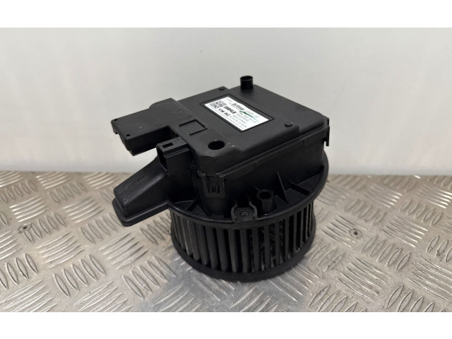 Вентилятор печки 4M1820021B Audi Q5 SQ5