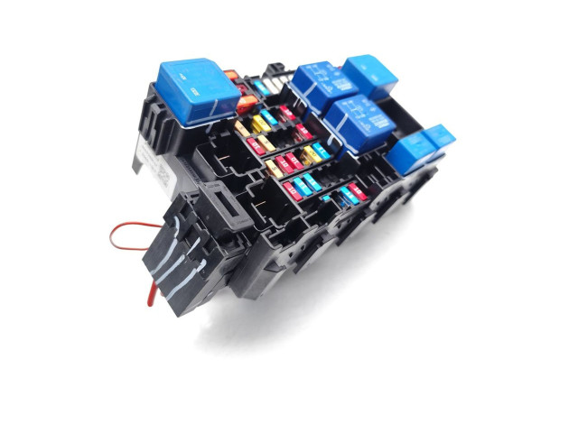 Блок предохранителей 243805499R, 6357-0069 Renault Clio V