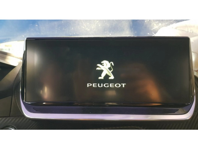 Радио/ проигрыватель CD/DVD / навигация