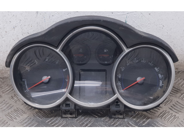 Přístrojová deska Chevrolet Cruze 2010 95472850, 12D24636