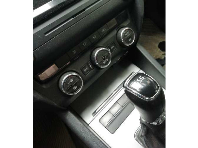 Блок управления климат-контролем 5E0907044K Skoda Octavia Mk3 (5E)