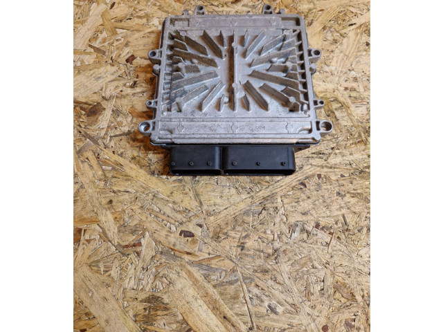 Блок управления двигателя P31303388, 1039S33755   Volvo V70