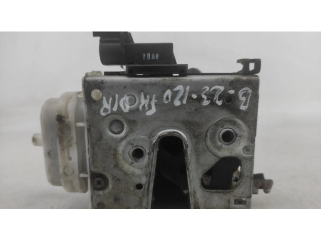 Замок (у ручки)