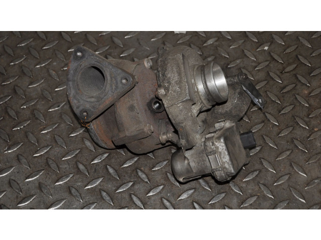 Turbodmychadlo Турбина Mercedes-Benz E C207 W207 OM 651.924