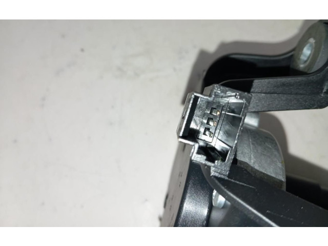 Моторчик заднего дворника 0390201856    Renault Scenic III -  Grand scenic III