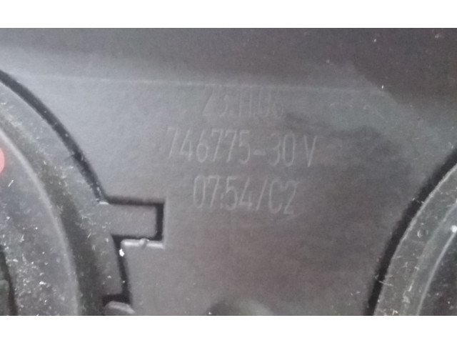 Блок управления климат-контролем 74677530   Volkswagen PASSAT B6