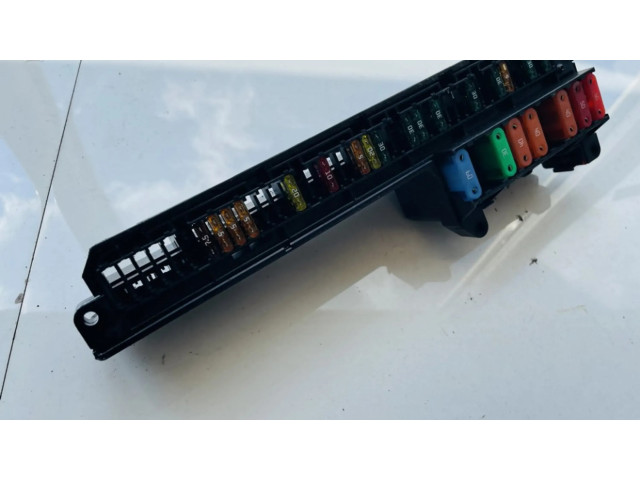 Pojistková skříňka 61146957330 BMW 5 E60 E61 2006