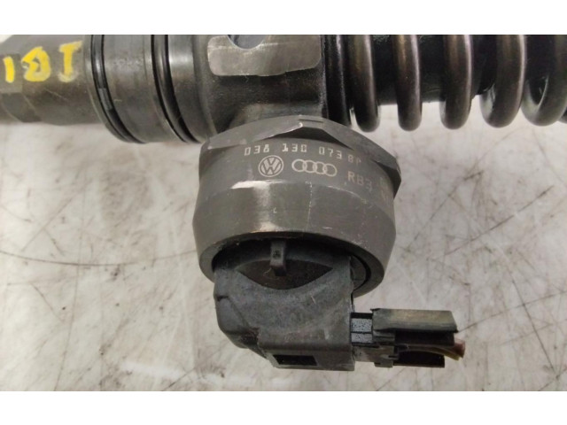 Vstřikovač 0381300738P Seat Ibiza IV (6J,6P)