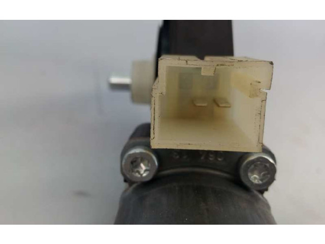 Передний двигатель механизма для подъема окон