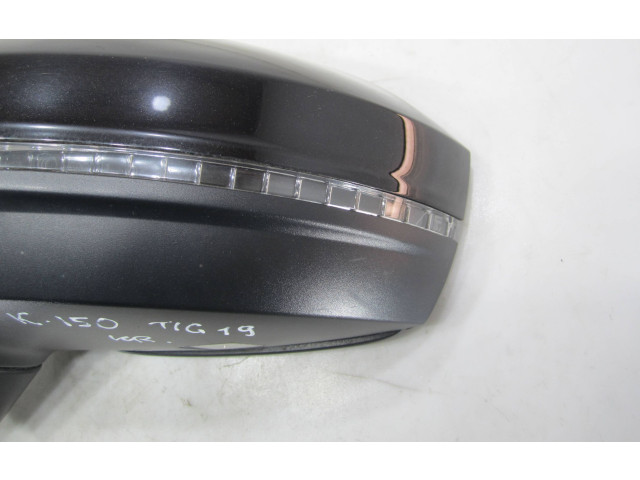 Zpětné zrcátko  Volkswagen Tiguan 2019  5NB857501  