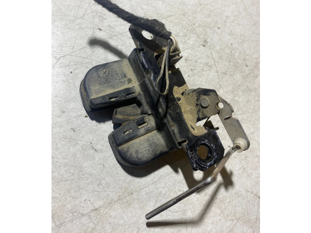Zámek zadních dveří Volkswagen Caddy 2009