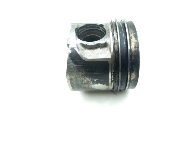 Поршень 204DT Land Rover Discovery Sport