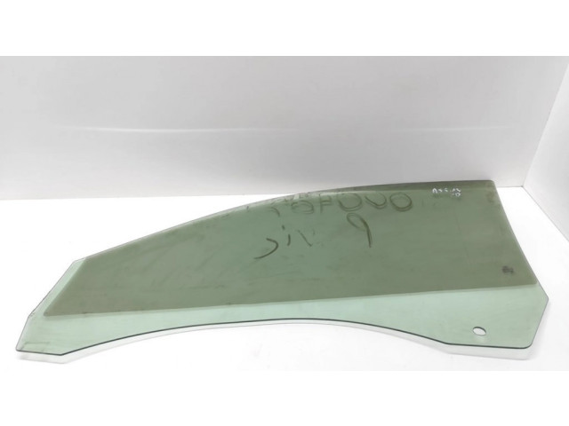 Основное стекло передних дверей (двухдверного автомобиля)