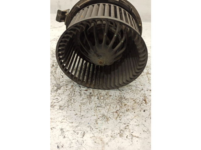 Вентилятор печки       Dacia Logan I