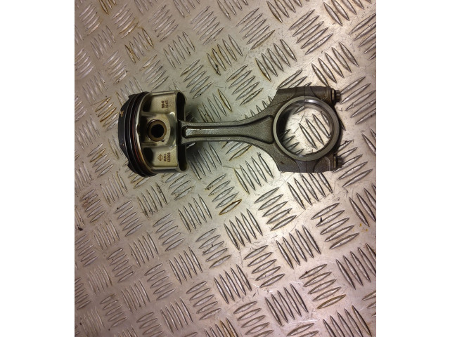 Píst 51705181, AD9205 Alfa Romeo Stelvio