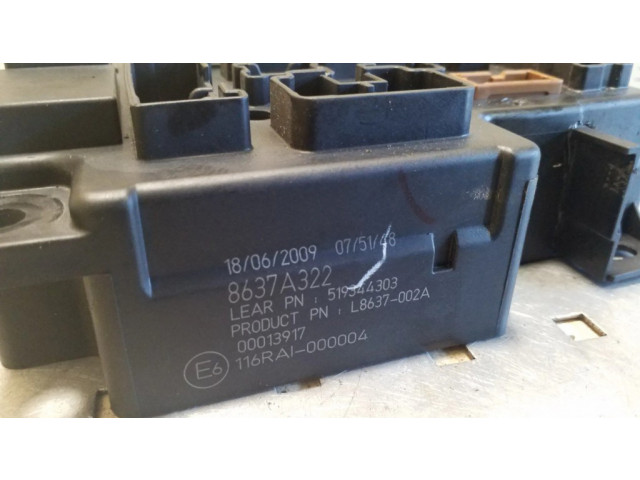 Блок предохранителей 8637A322, L8637002A Peugeot 4007
