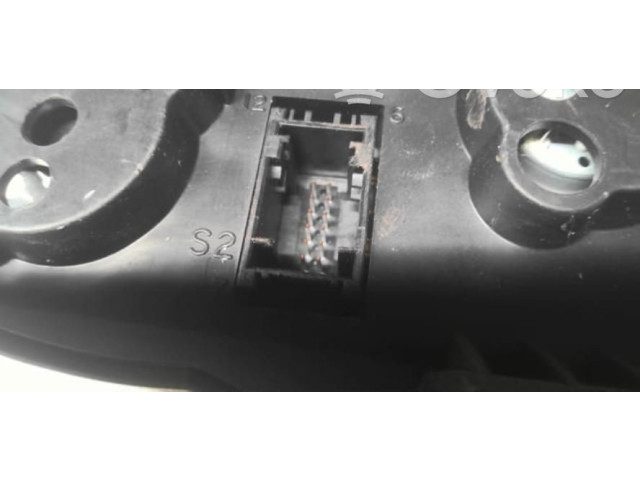 Přístrojová deska Alfa Romeo 75 2000 NT