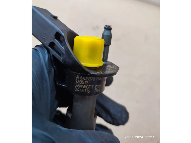 Vstřikovač 0445116026 Mercedes-Benz CLS C218 X218 OM642.852