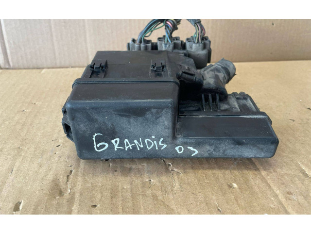 Блок управления Mitsubishi Grandis