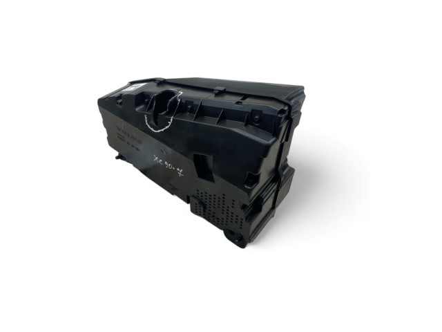 Дисплей 32233452 Volvo XC90