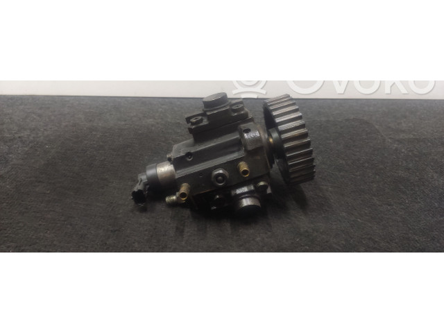 Топливный насос       Opel Antara  2006 - 2016 года   