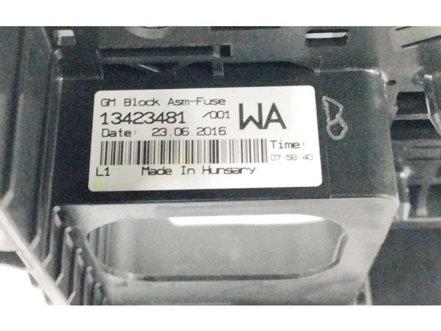 Pojistková skříňka Řídící jednotka BSM 13423481 Opel Adam 2016