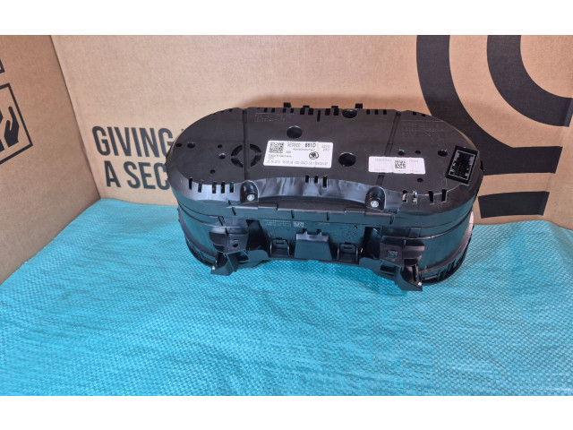 Панель приборов 5E0920861D, VDD0242308 Skoda Octavia Mk3 (5E)