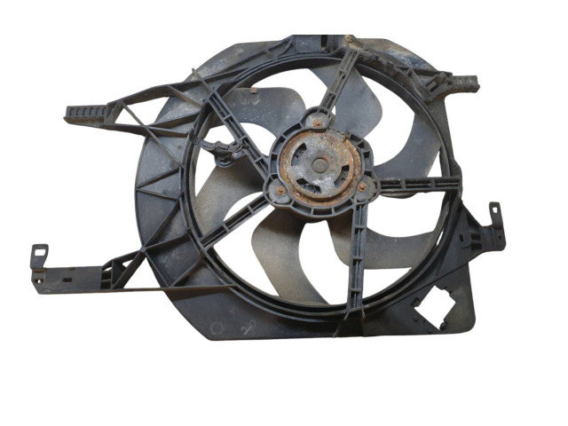 Вентилятор радиатора     1831248, 8200151871    Renault Trafic II (X83) 
