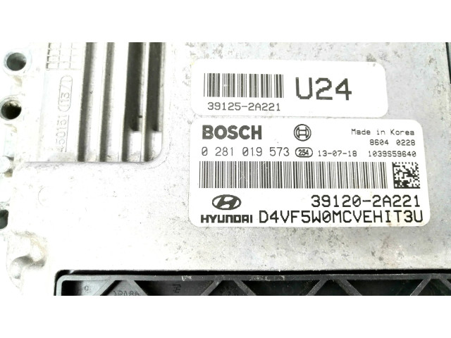 Řídící jednotka 0281019573, 391252A221 Hyundai i40 2013