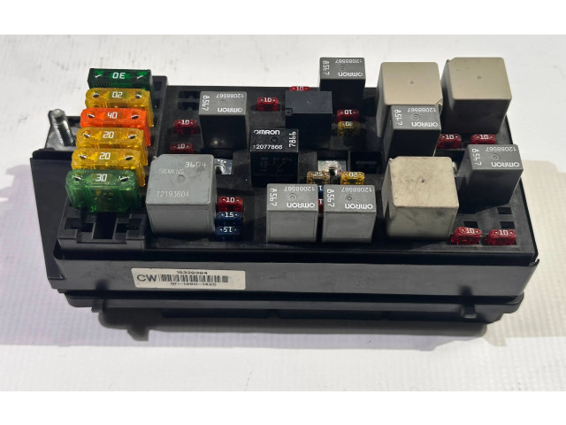 Pojistková skříňka 15329394 Chevrolet Corvette C5 2000