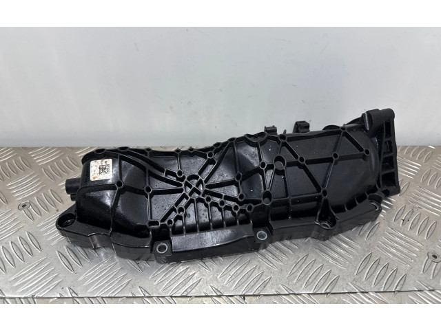 Всасывающий коллектор 06M133268P Audi Q5 SQ5