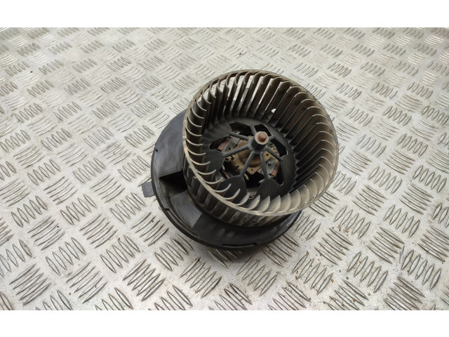 Вентилятор печки 1K1819015E Volkswagen Caddy