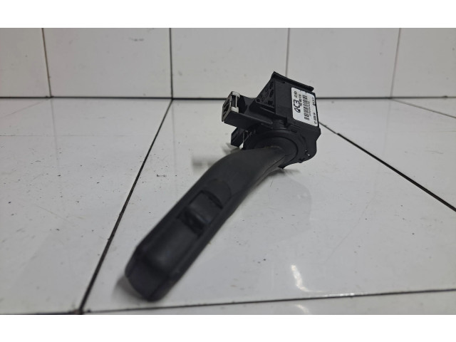 Ручка стеклоочистителей 1K0953519, 01203504   Volkswagen Caddy