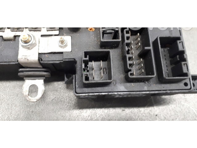 Блок предохранителей 518826003 Volvo XC90