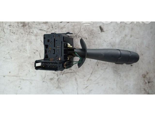 Ручка стеклоочистителей 8200515827, 8200515827 Renault Twingo II