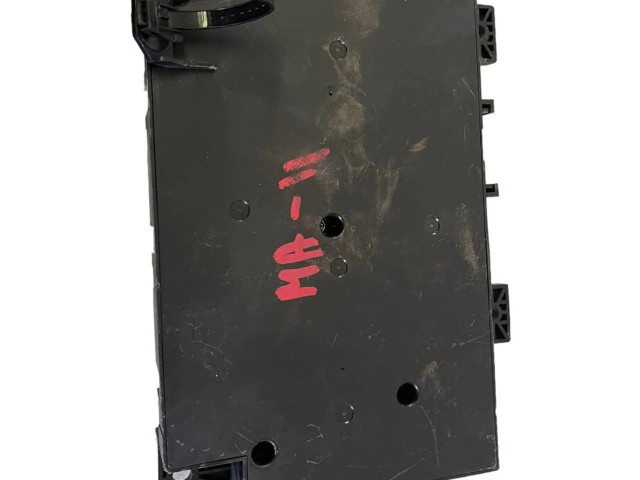 Блок предохранителей 8637B680 Mitsubishi Outlander